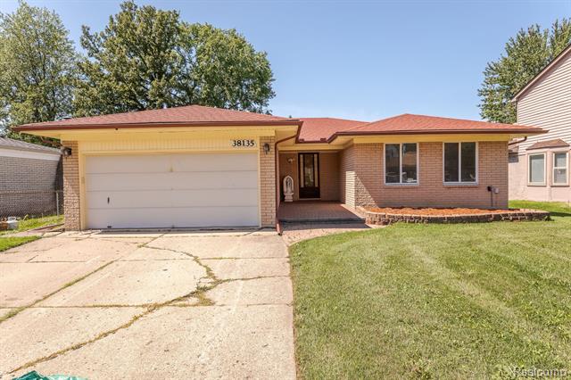 front view picture of 38135 Yonkers Dr, Sterling Heights, MI. 48310