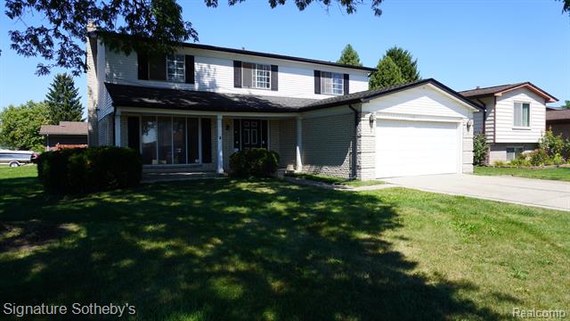 front view picture of 4415 Fox Hill Dr, Sterling Heights, MI. 48310