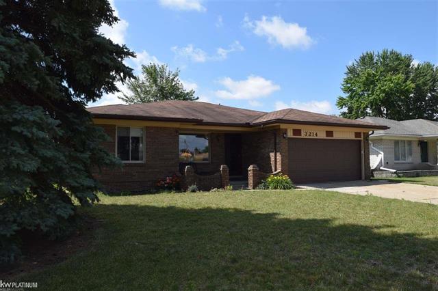 front view picture of 3214 Donna Dr, Sterling Heights, MI. 48310