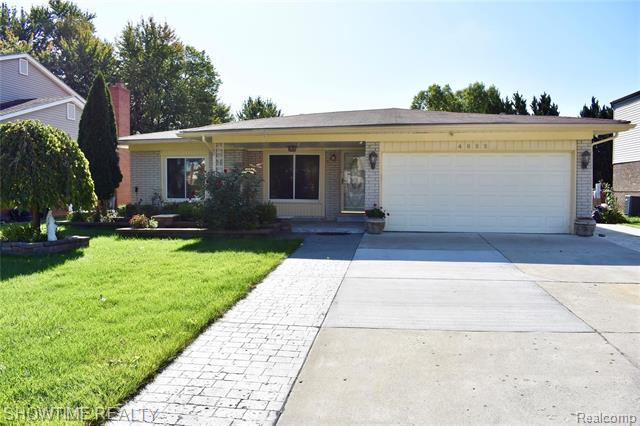 front view picture of 4822 Peachtree Dr, Sterling Heights, MI. 48310