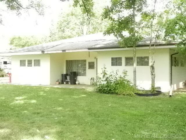 front view picture of 16545 Millar, Clinton Township, MI. 48036