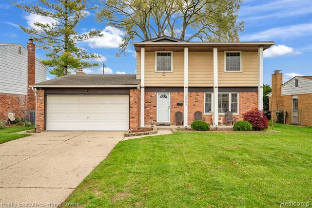 front view picture of 12853 Picadilly Dr, Sterling Heights, MI. 48312