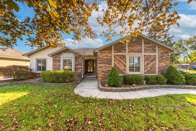 front view picture of 3430 Chippendale Dr, Sterling Heights, MI. 48310