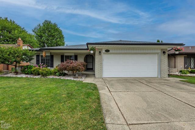 front view picture of 39526 Timberlane Dr, Sterling Heights, MI. 48310