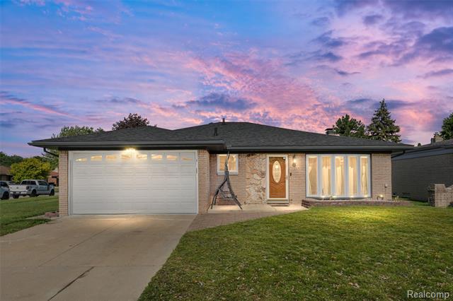 front view picture of 37400 Hacker Dr, Sterling Heights, MI. 48310