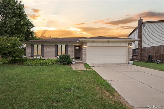 front view picture of 37766 Evergreen Dr, Sterling Heights, MI. 48310