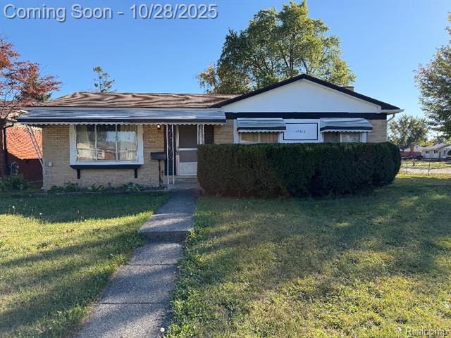 front view picture of 12312 Cabot Dr, Sterling Heights, MI. 48312