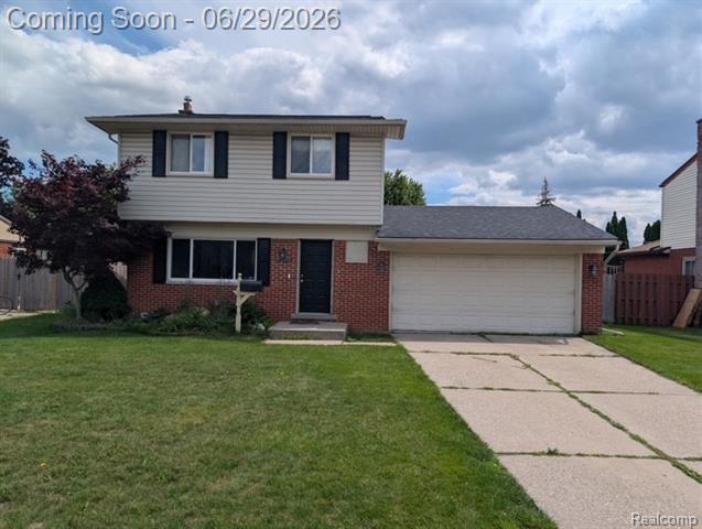 front view picture of 12954 Kinlock Dr, Sterling Heights, MI. 48312