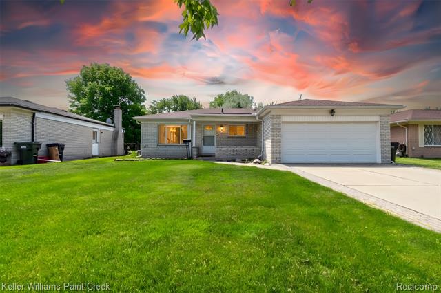 front view picture of 3628 Jennifer Dr, Sterling Heights, MI. 48310