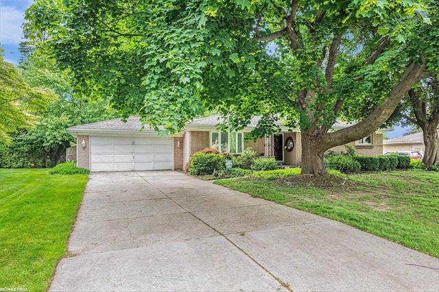 front view picture of 38220 Julian, Clinton Township, MI. 48036