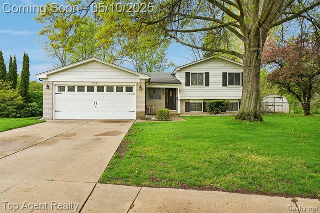 front view picture of 38755 Arcola Dr, Sterling Heights, MI. 48312