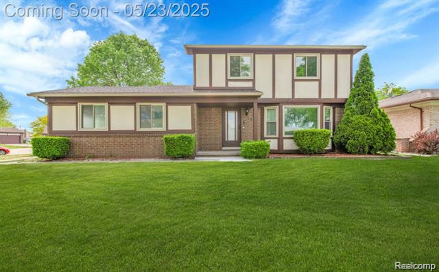 front view picture of 39321 Faith Dr, Sterling Heights, MI. 48310
