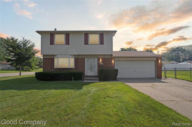 front view picture of 38782 Littlefield Dr, Sterling Heights, MI. 48312