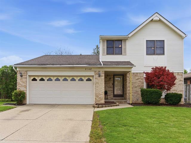 front view picture of 2148 Pandora Dr, Sterling Heights, MI. 48310