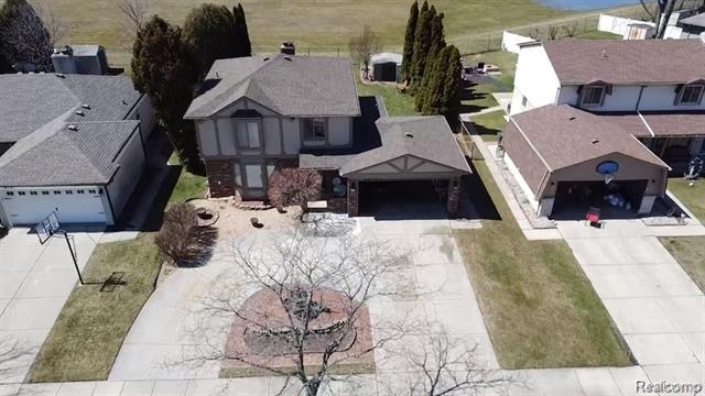 front view picture of 38753 Harrison Dr, Sterling Heights, MI. 48310