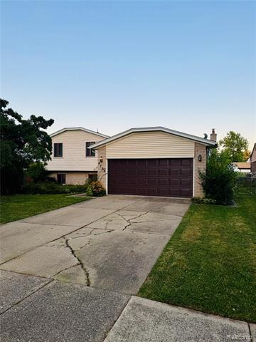 front view picture of 4768 Dreon Court, Sterling Heights, MI. 48310