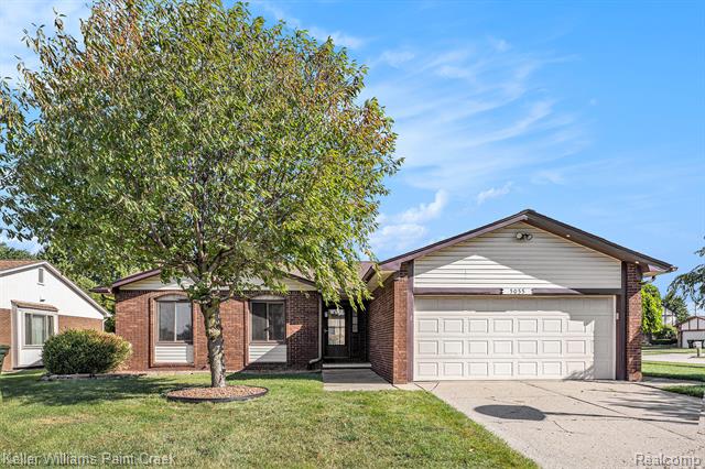 front view picture of 5055 Scarsdale Dr, Sterling Heights, MI. 48310