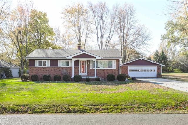 front view picture of 4280 Gardner St, Sterling Heights, MI. 48310