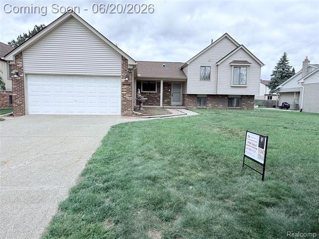front view picture of 3703 Alderdale Dr, Sterling Heights, MI. 48310