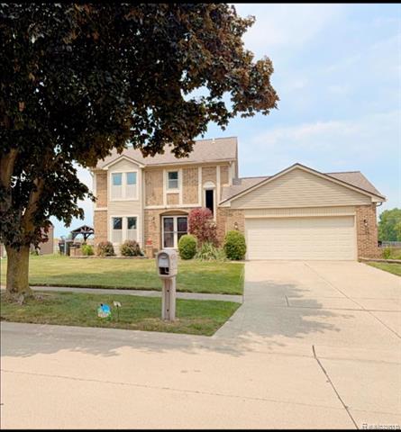 front view picture of 3335 Alderdale Dr, Sterling Heights, MI. 48310