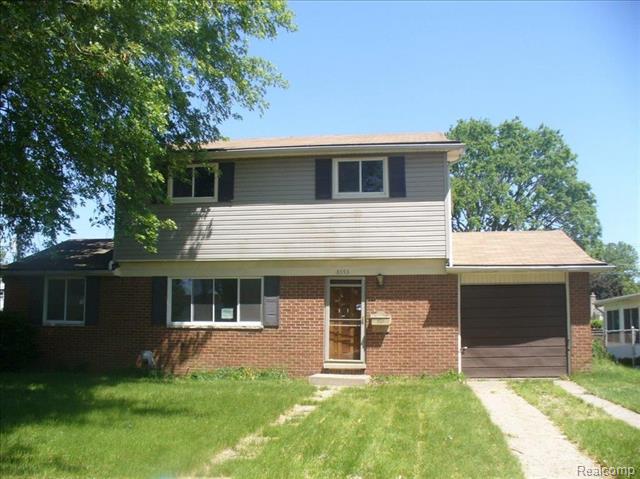 front view picture of 8753 Lozen Dr, Sterling Heights, MI. 48313