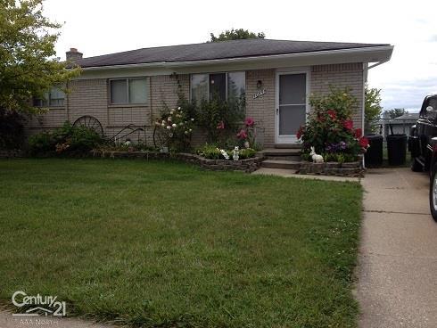 front view picture of 40444 Harmon Dr, Sterling Heights, MI. 48310
