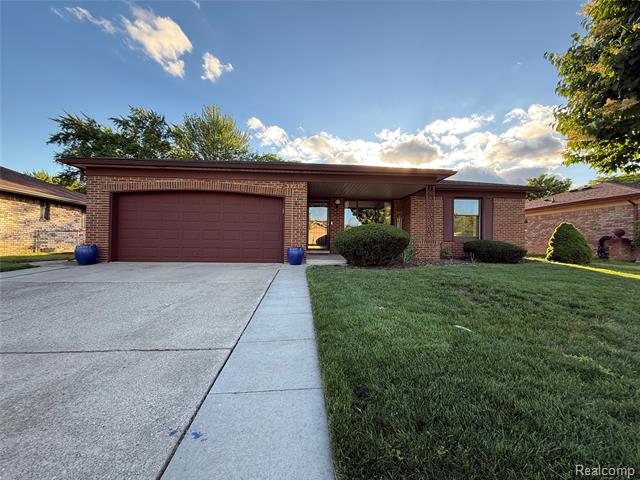 front view picture of 39217 Bramblebush, Clinton Township, MI. 48038