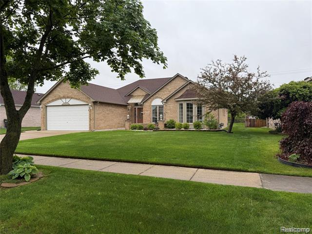 front view picture of 39762 Lembke Dr, Sterling Heights, MI. 48313
