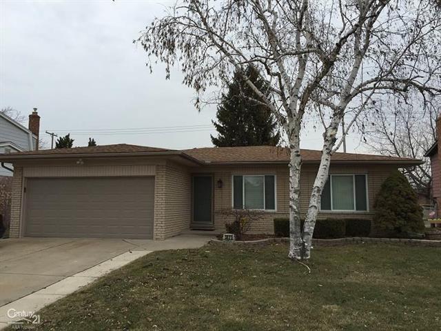 front view picture of 3825 Franklin Park D, Sterling Heights, MI. 48310
