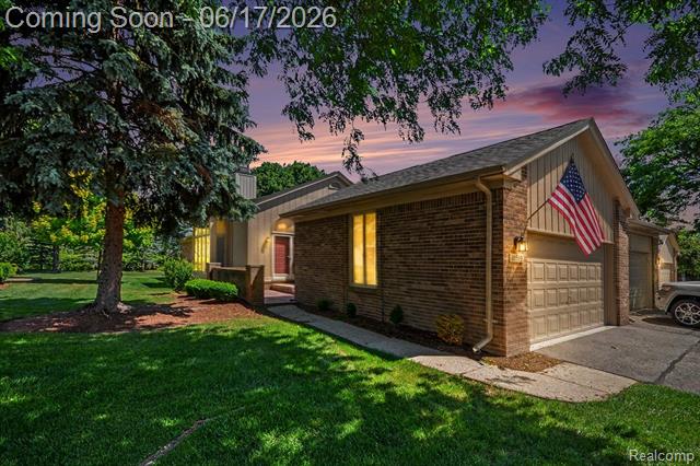 front view picture of 16569 Congress Dr, Clinton Township, MI. 48038