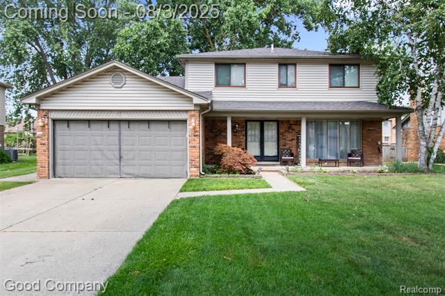 front view picture of 13749 Pernell Dr, Sterling Heights, MI. 48313