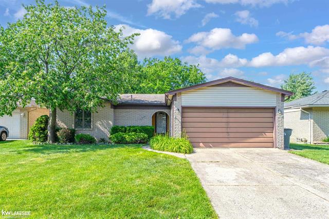 front view picture of 15775 Nader Ct, Clinton Township, MI. 48038