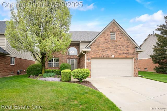 front view picture of 13565 Windridge Ct, Sterling Heights, MI. 48313