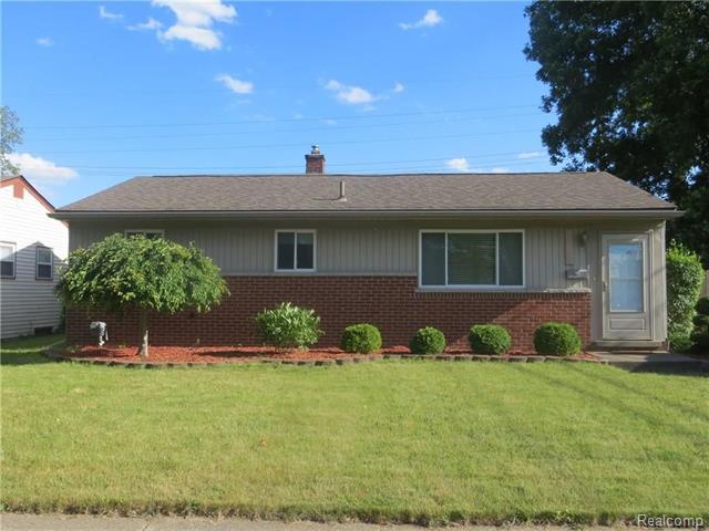front view picture of 12608 Denoter Dr, Sterling Heights, MI. 48313