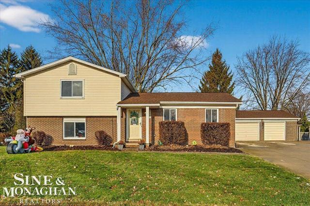 front view picture of 19219 Lloyd, Clinton Township, MI. 48038