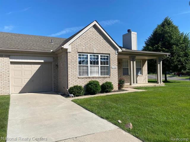 front view picture of 41506 E Greenspire Dr, Clinton Township, MI. 48038