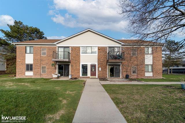 front view picture of 43244 Mound Rd, Sterling Heights, MI. 48314