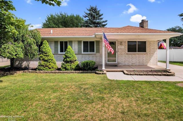front view picture of 42764 Michigan Dr, Sterling Heights, MI. 48313