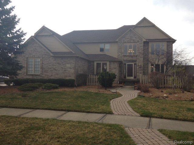 front view picture of 43261 Chardonnay Dr, Sterling Heights, MI. 48314