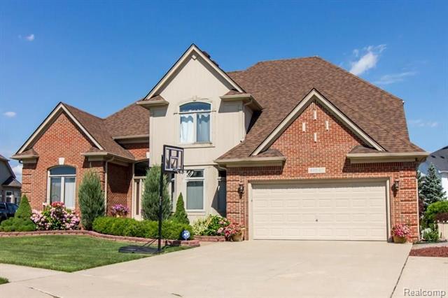 front view picture of 42040 Dorchester Ct, Clinton Township, MI. 48038