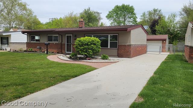 front view picture of 11363 Farthing Dr, Sterling Heights, MI. 48314