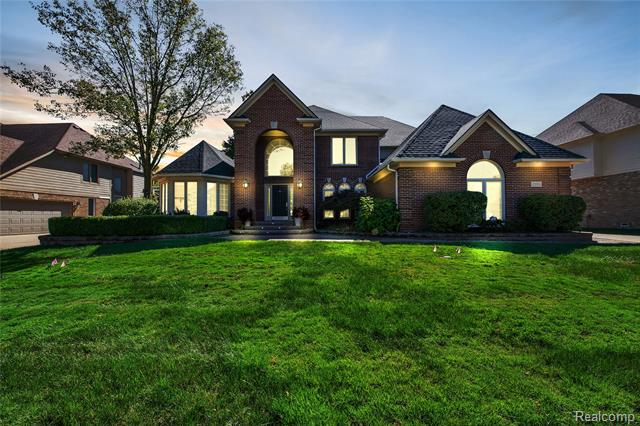 front view picture of 2976 Mangrove Dr, Sterling Heights, MI. 48314