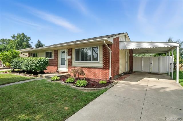 front view picture of 43633 Fortner Dr, Sterling Heights, MI. 48313