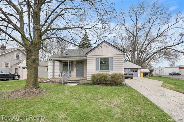 front view picture of 7545 Crissman St, Utica, MI. 48317