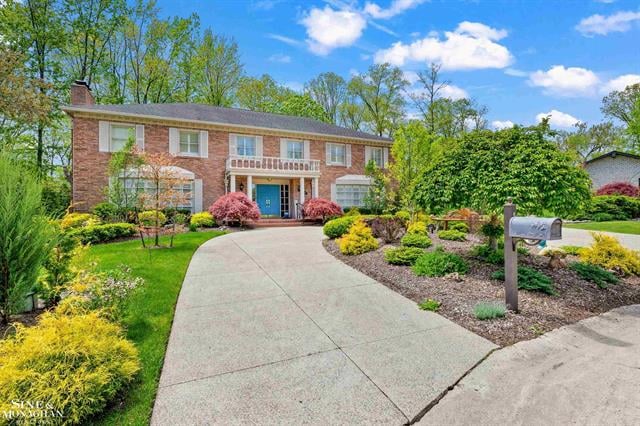 front view picture of 38383 Saddle Lane, Clinton Township, MI. 48036