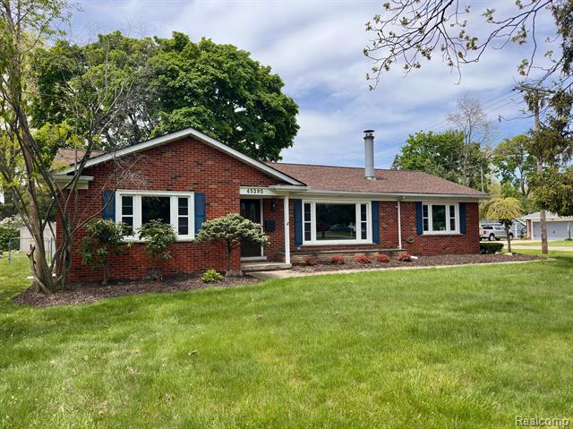 front view picture of 45295 Grant Park, Utica, MI. 48317