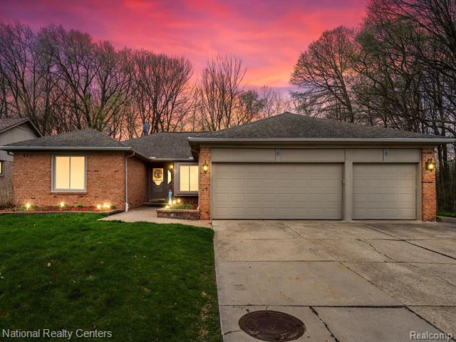 front view picture of 46369 Springhill, Utica, MI. 48317