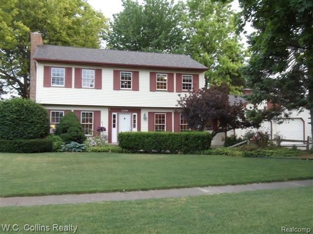 front view picture of 13344 Banbury Ct, Utica, MI. 48315