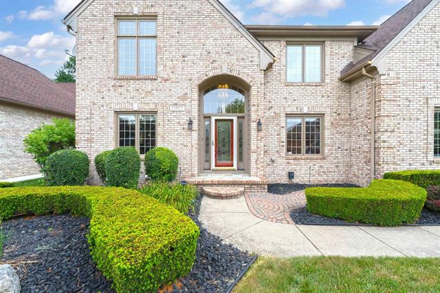 front view picture of 11877 Cedarwood, Utica, MI. 48315