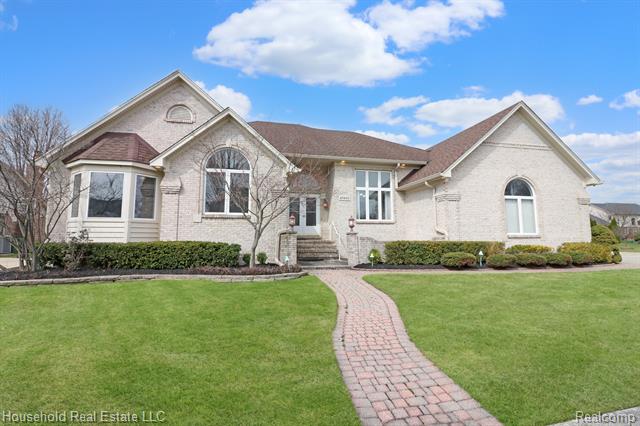 front view picture of 47601 Robins Nest, Utica, MI. 48315